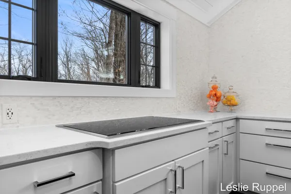 $1,345,000 | 353 Riders Trail Northeast, Ada, MI 49301