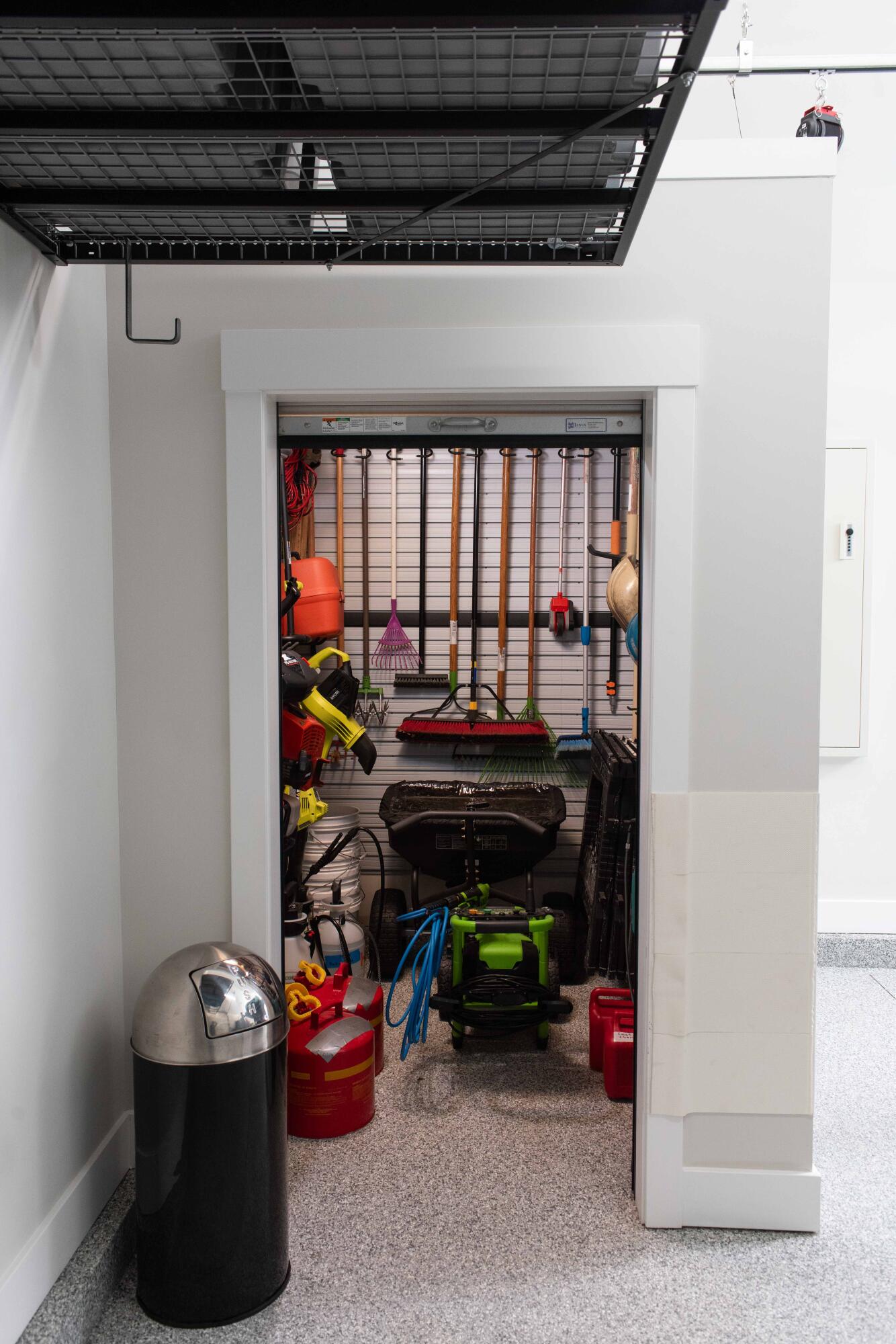 353 Riders Trail Northeast Ada, MI 49301 - Photo 74 of 107 Garage-1038