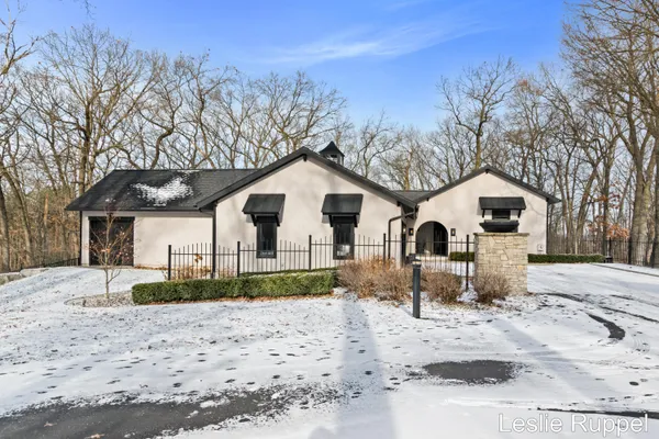 $1,345,000 | 353 Riders Trail Northeast, Ada, MI 49301