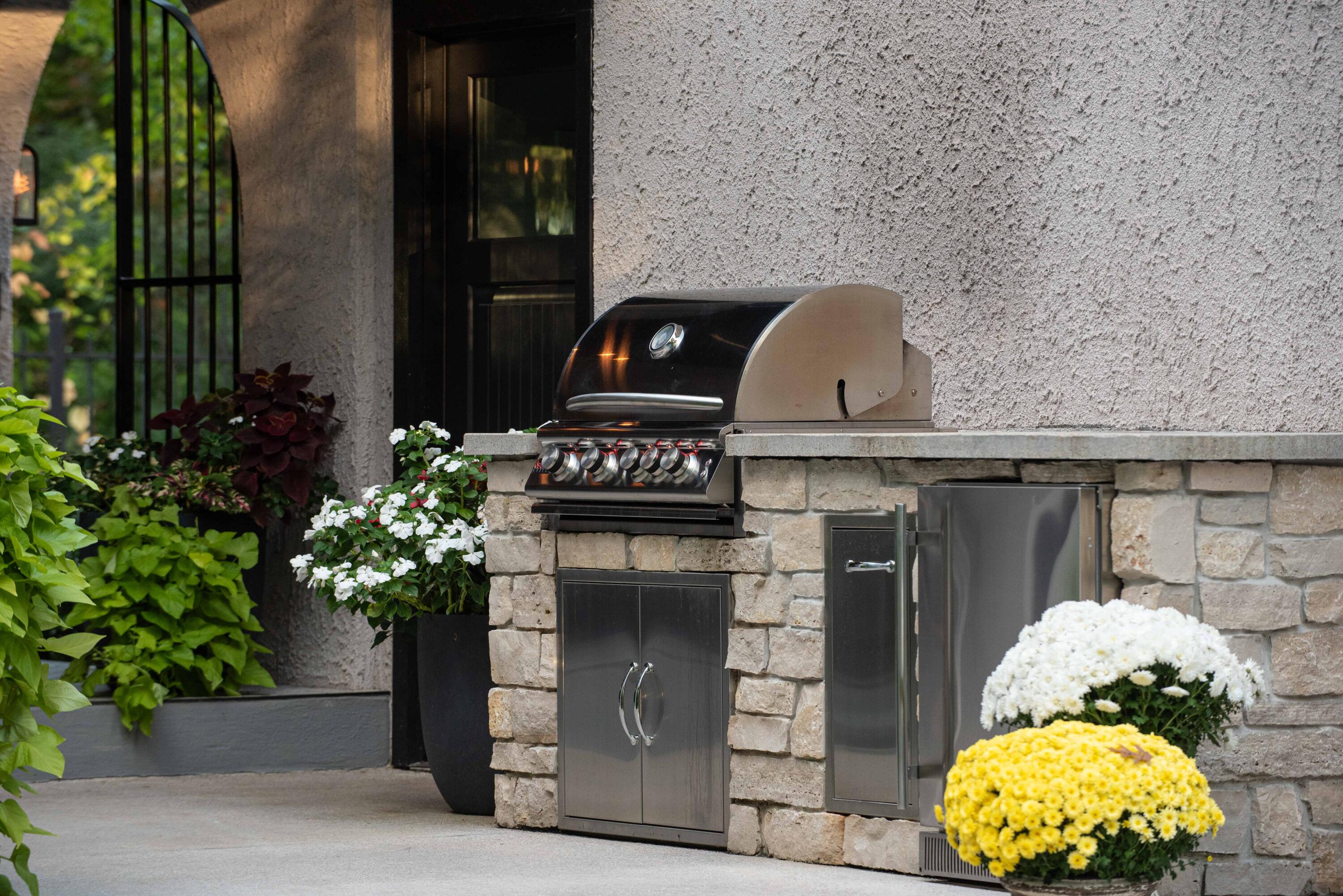 353 Riders Trail Northeast Ada, MI 49301 - Photo 10 of 107 Exterior-1028