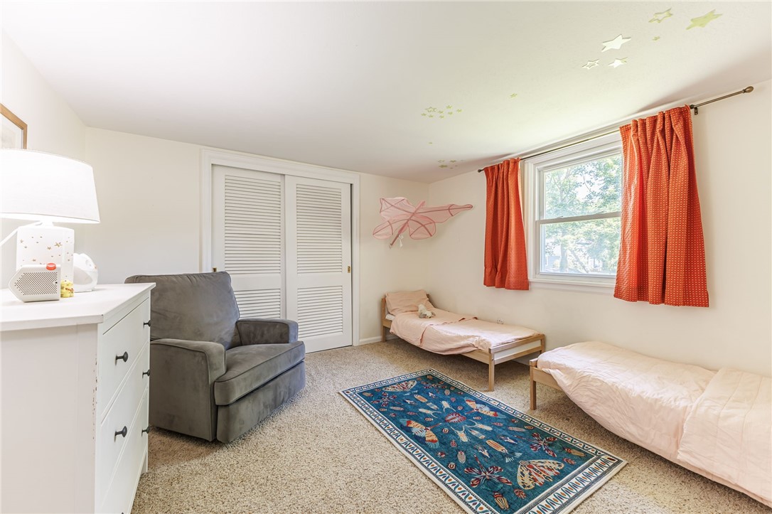 180 Overbrook Road Pittsford, NY 14618 - Photo 23 of 35