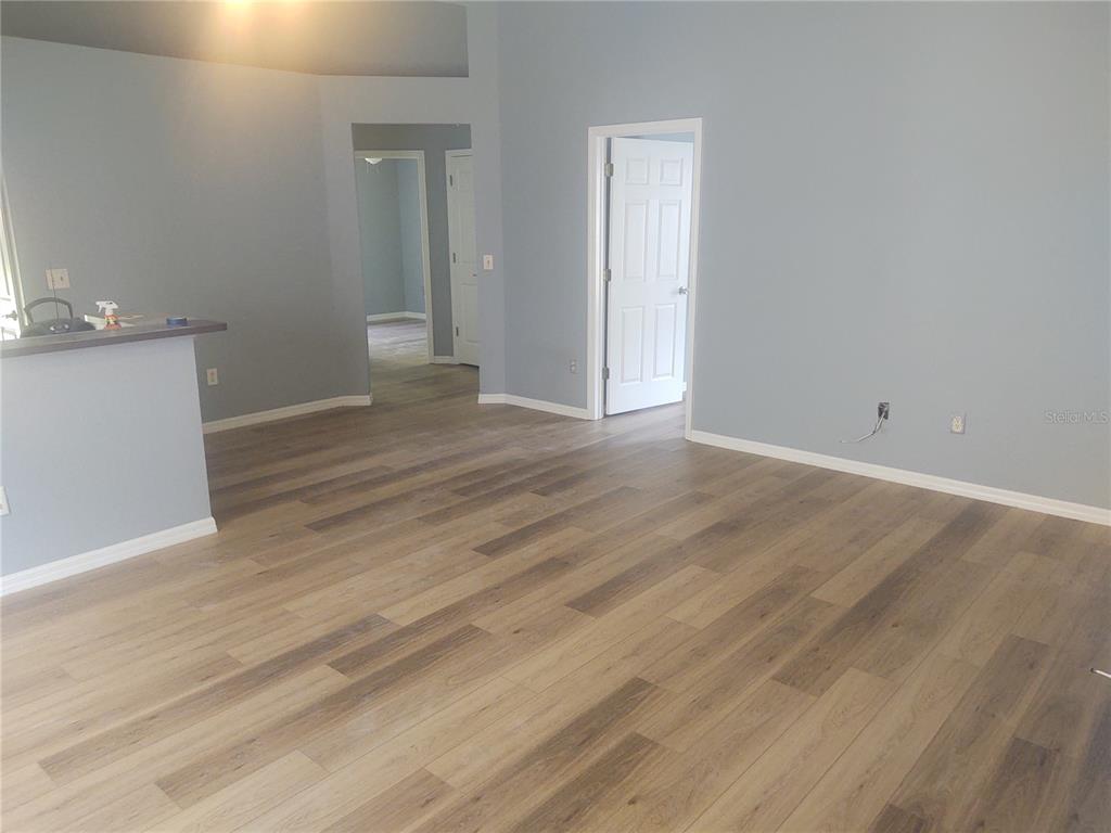 5707 Tanagerlake Road Lithia, FL 33547 - Photo 2 of 19