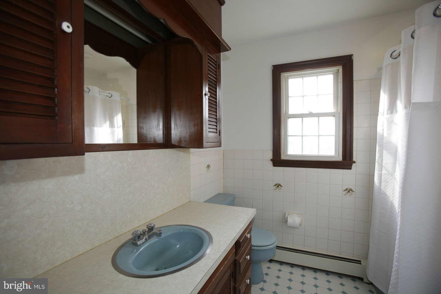 5257 Wentz Road Manchester, MD 21102 - Photo 16 of 23 Bath