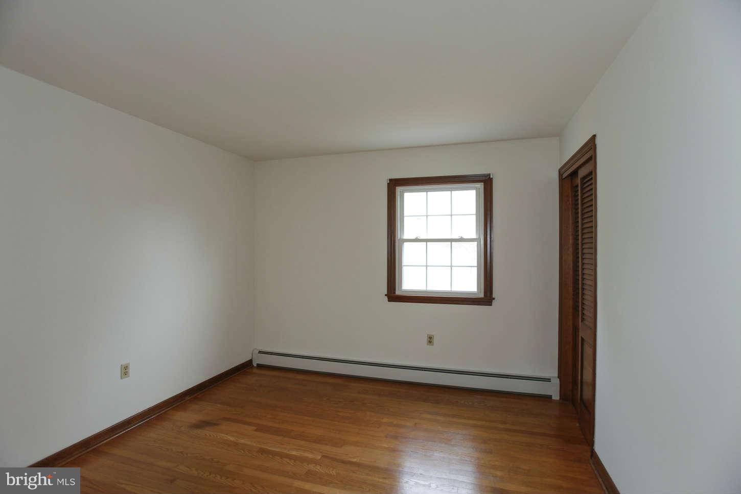 5257 Wentz Road Manchester, MD 21102 - Photo 17 of 23 Bedroom