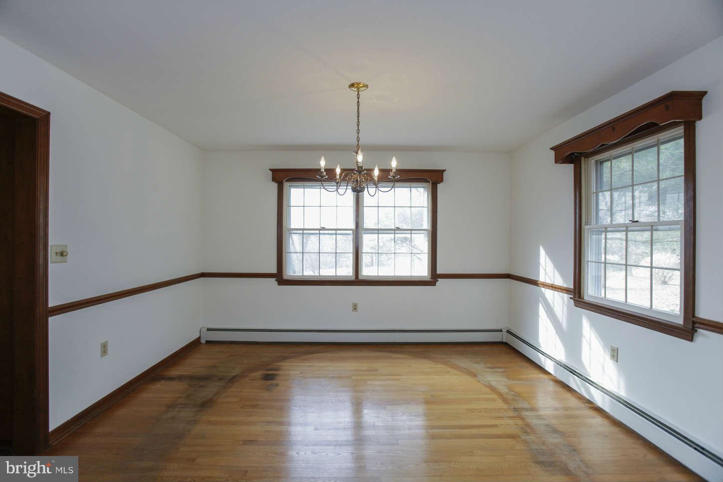 5257 Wentz Road Manchester, MD 21102 - Photo 7 of 23 Dining Room