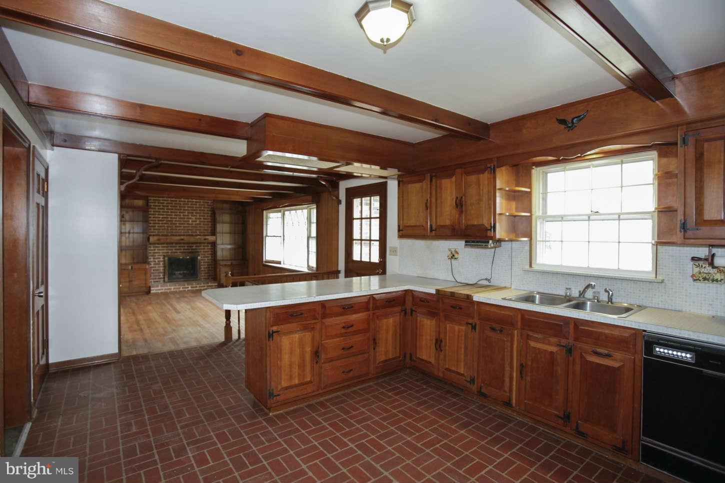 5257 Wentz Road Manchester, MD 21102 - Photo 9 of 23 Kitchen