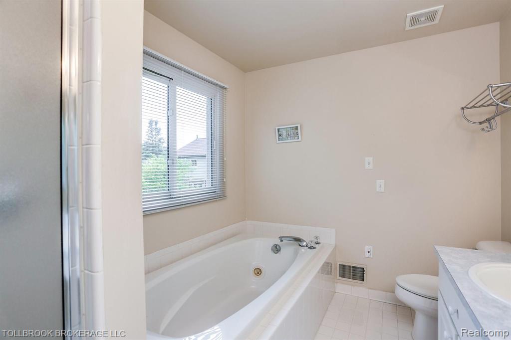 1690 Wethersfield Court Rochester, MI 48309 - Photo 22 of 30