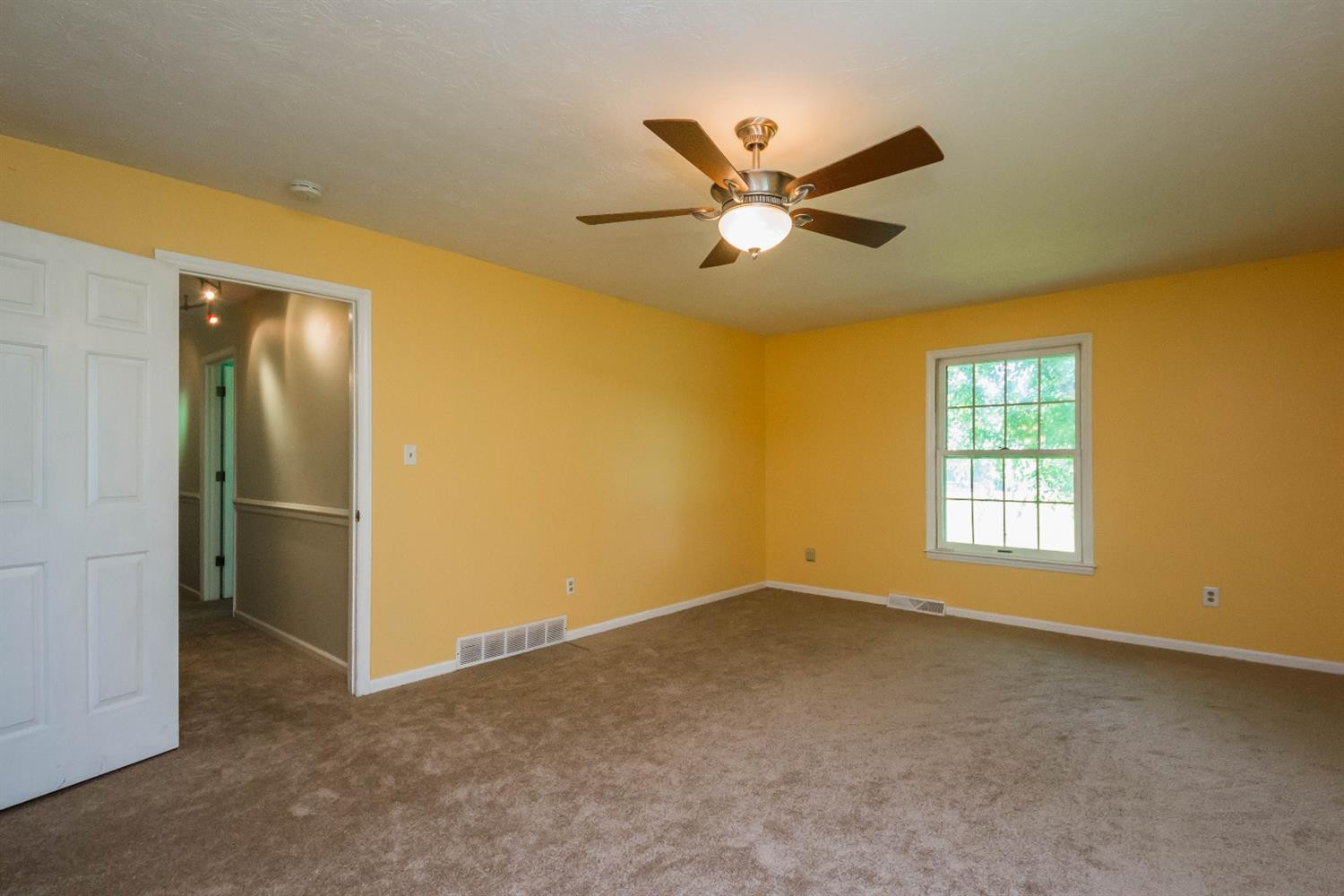 294 Craigs Creek Road Versailles, KY 40383 - Photo 38 of 61 Master Bedroom, remote control ceiling f