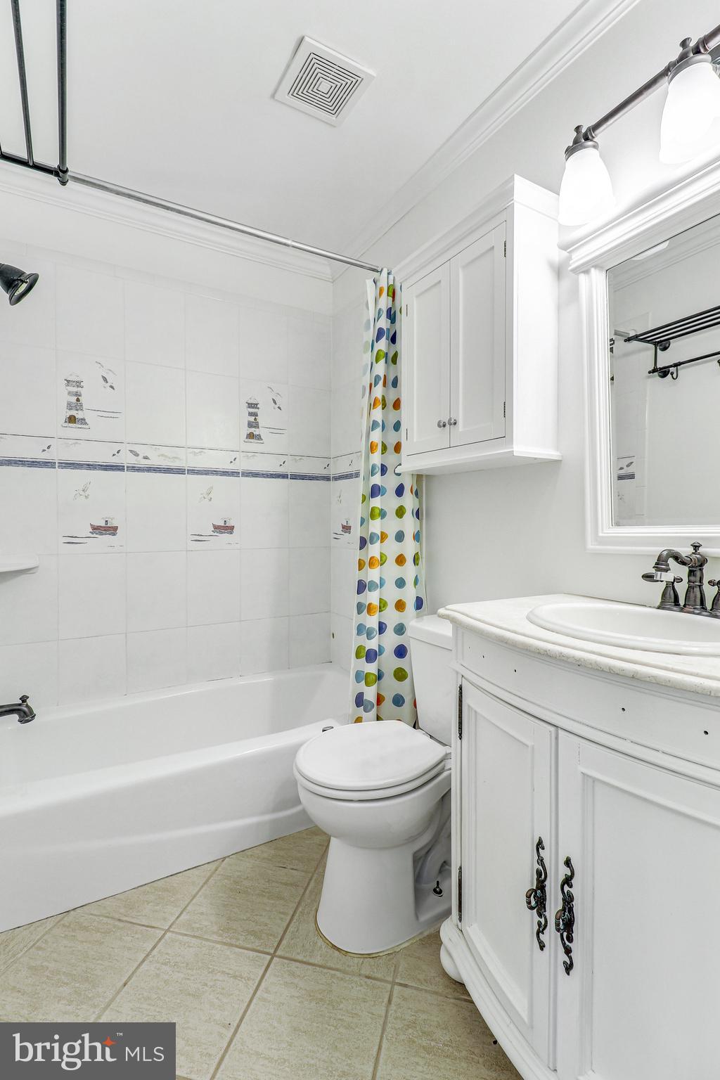 9088 Brook Ford Road Burke, VA 22015 - Photo 17 of 72 Gallery Image 17