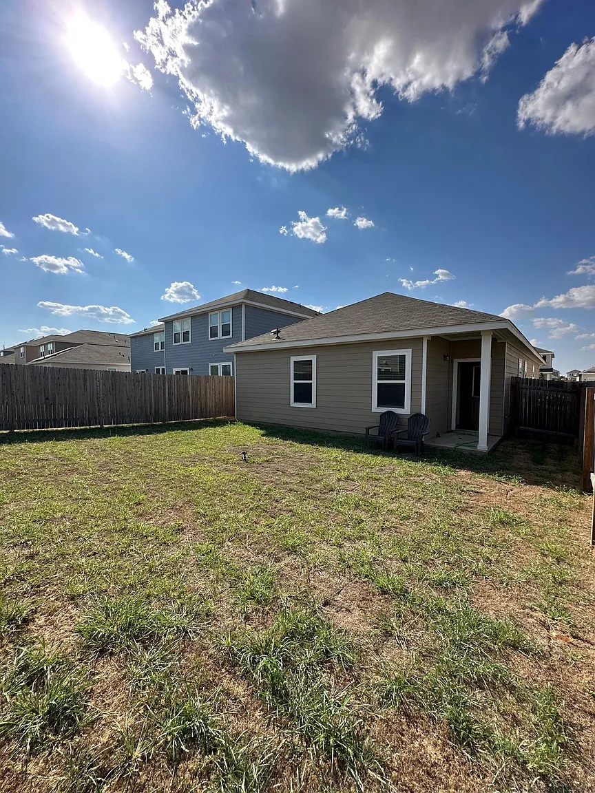 114 Aoudad Road Hutto, TX 78634 - Photo 20 of 22