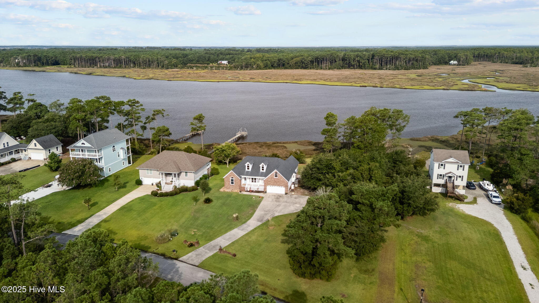 413 Pelican Harbor Road Beaufort, NC 28516 - Photo 1 of 25 413 Pelican Harbor