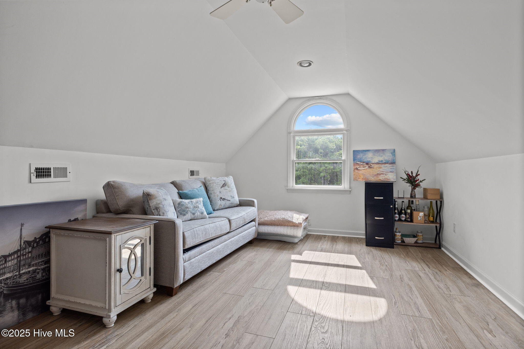 413 Pelican Harbor Road Beaufort, NC 28516 - Photo 25 of 25 Bonus room