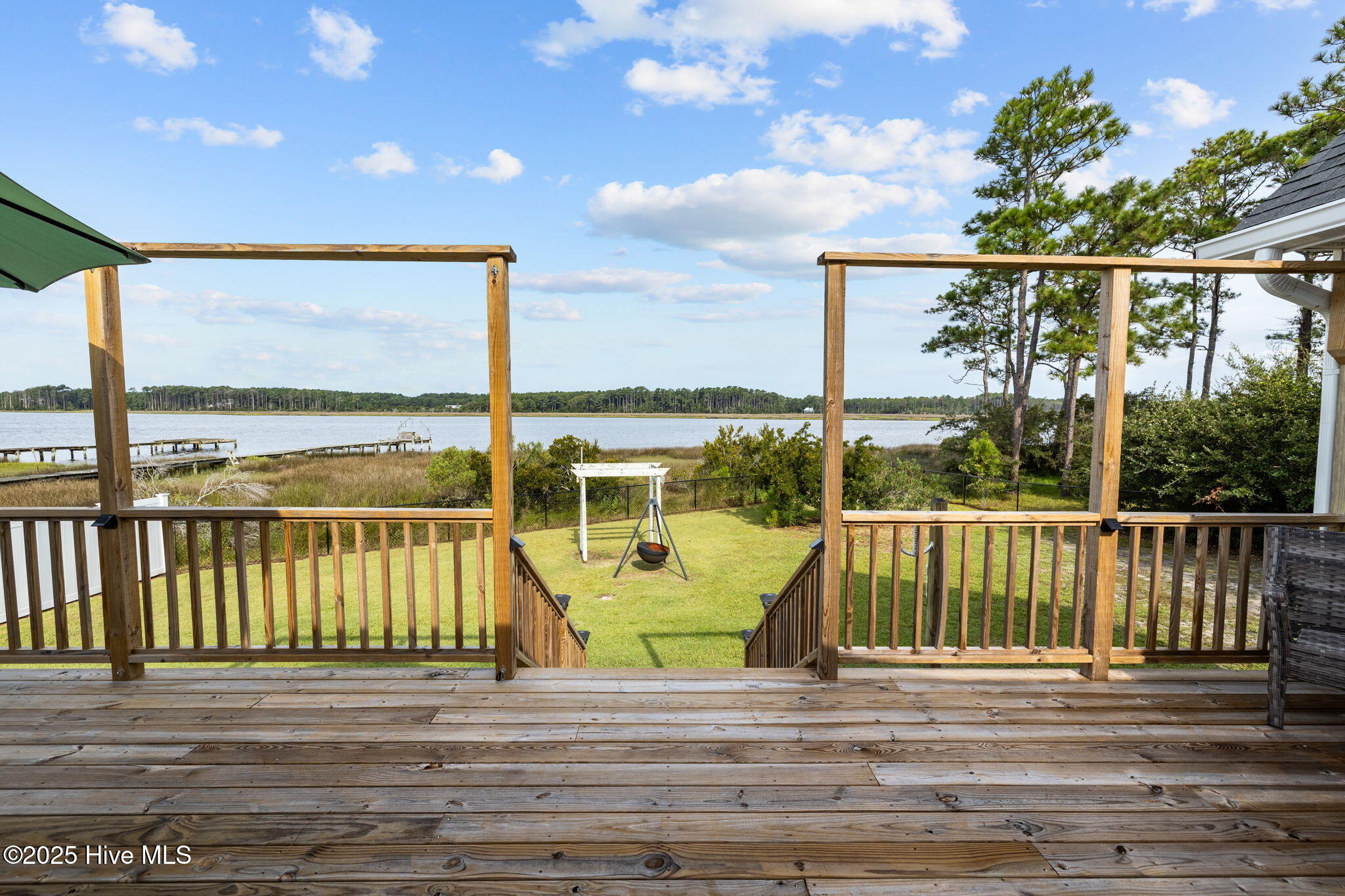 413 Pelican Harbor Road Beaufort, NC 28516 - Photo 7 of 25 New deck