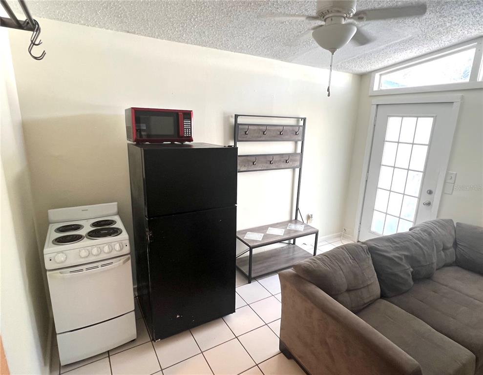 314 3rd Avenue Southwest Largo, FL 33770 - Photo 16 of 37