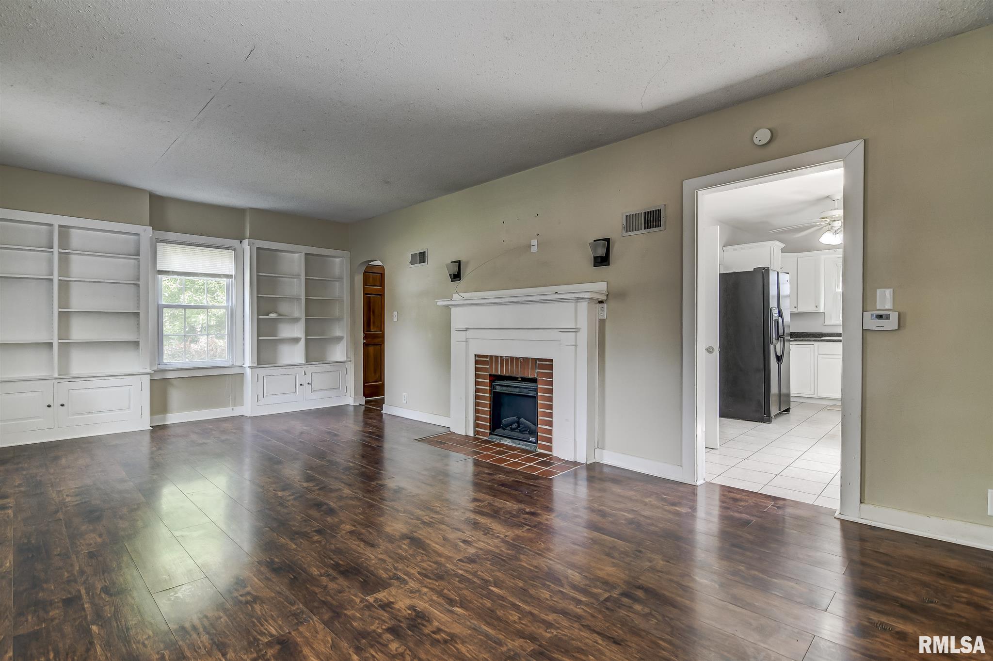 2101 South 5th Street Springfield, IL 62703 - Photo 2 of 20