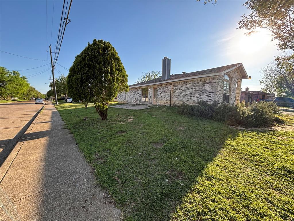 9444 Lipton Lane Dallas, TX 75217 - Photo 18 of 20