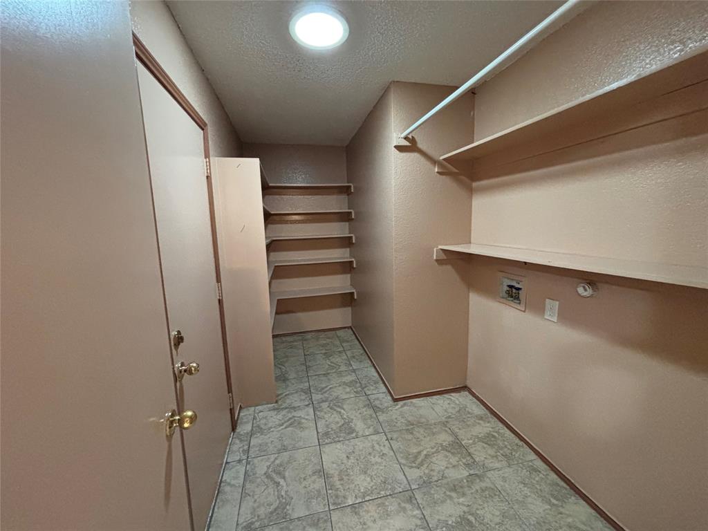 9444 Lipton Lane Dallas, TX 75217 - Photo 10 of 20