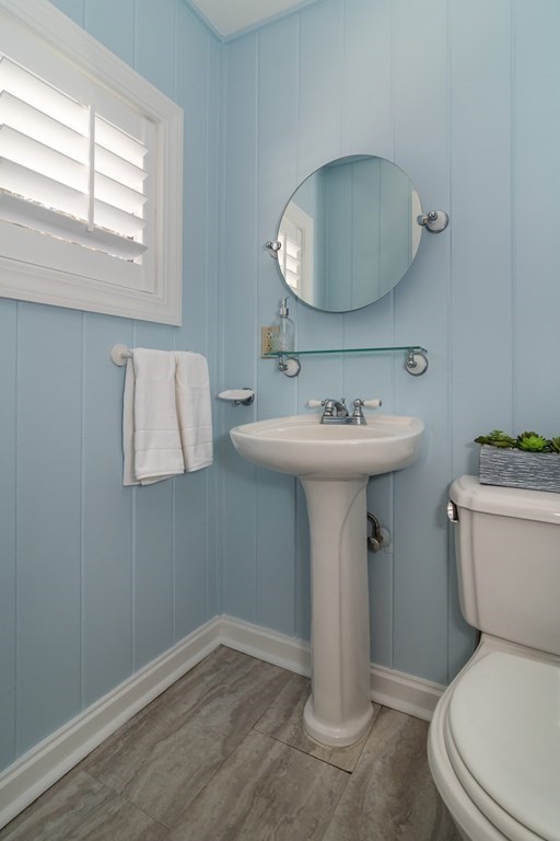 24 Durant Road Wellesley, MA 02482 - Photo 12 of 25