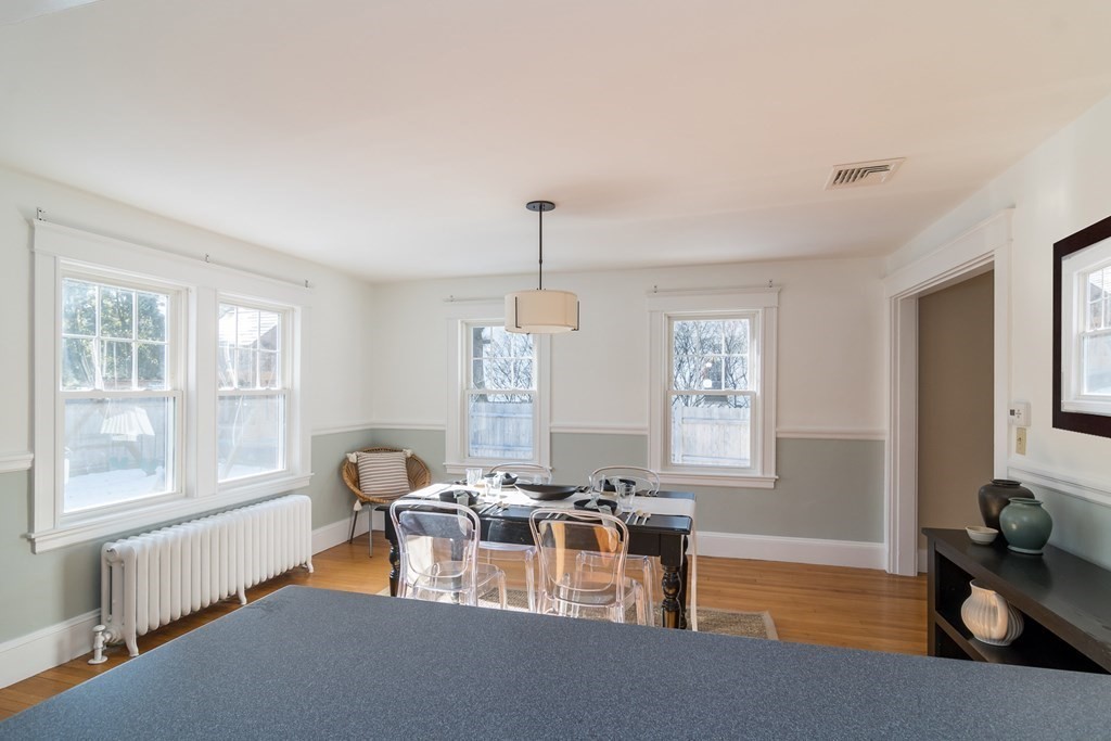 24 Durant Road Wellesley, MA 02482 - Photo 9 of 25