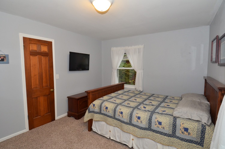 5526 Raleigh Drive South Bend, IN 46614 - Photo 7 of 19