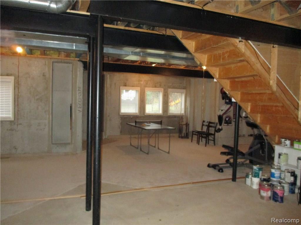 3739 Woodmonte Drive Rochester, MI 48306 - Photo 37 of 42 IMG_2109.JPG