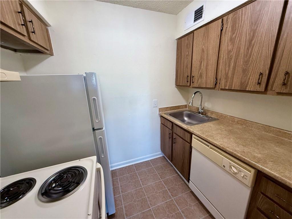 2100 Pasadena Avenue, Unit 202 Metairie, LA 70001 - Photo 5 of 12