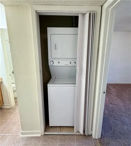 $935 | 2100 Pasadena Avenue, Unit 202, Metairie, LA 70001