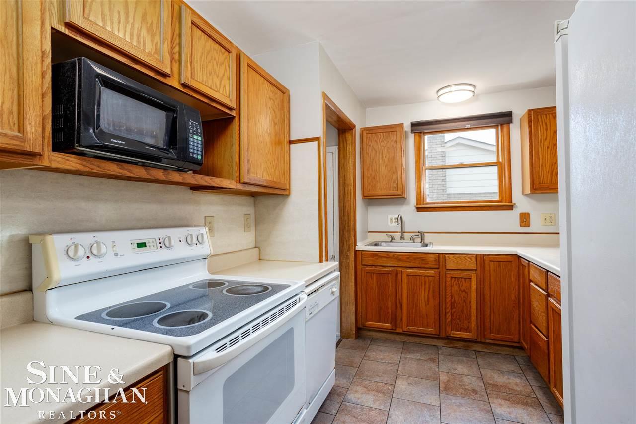 22152 Hayes Avenue Eastpointe, MI 48021 - Photo 12 of 44
