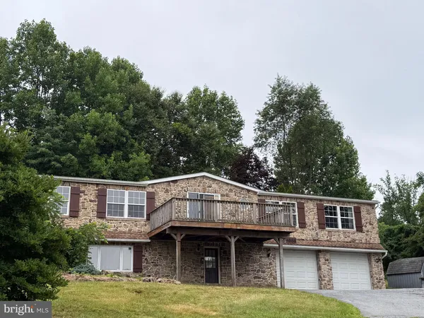 $3,000 | 4888 Vera Cruz Road, Emmaus, PA 18049