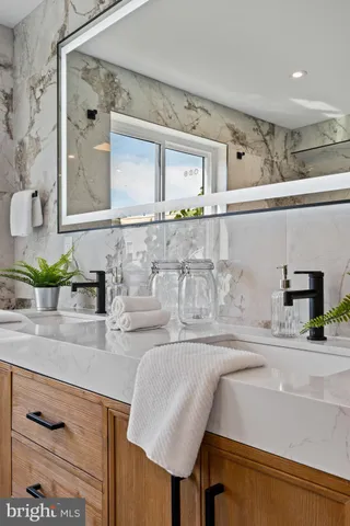 $749,900 | 2715 West Flora Street, Philadelphia, PA 19121