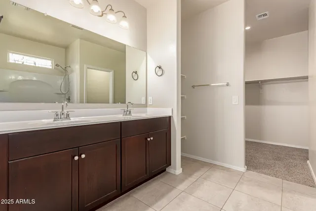 a bathroom with a bath tub