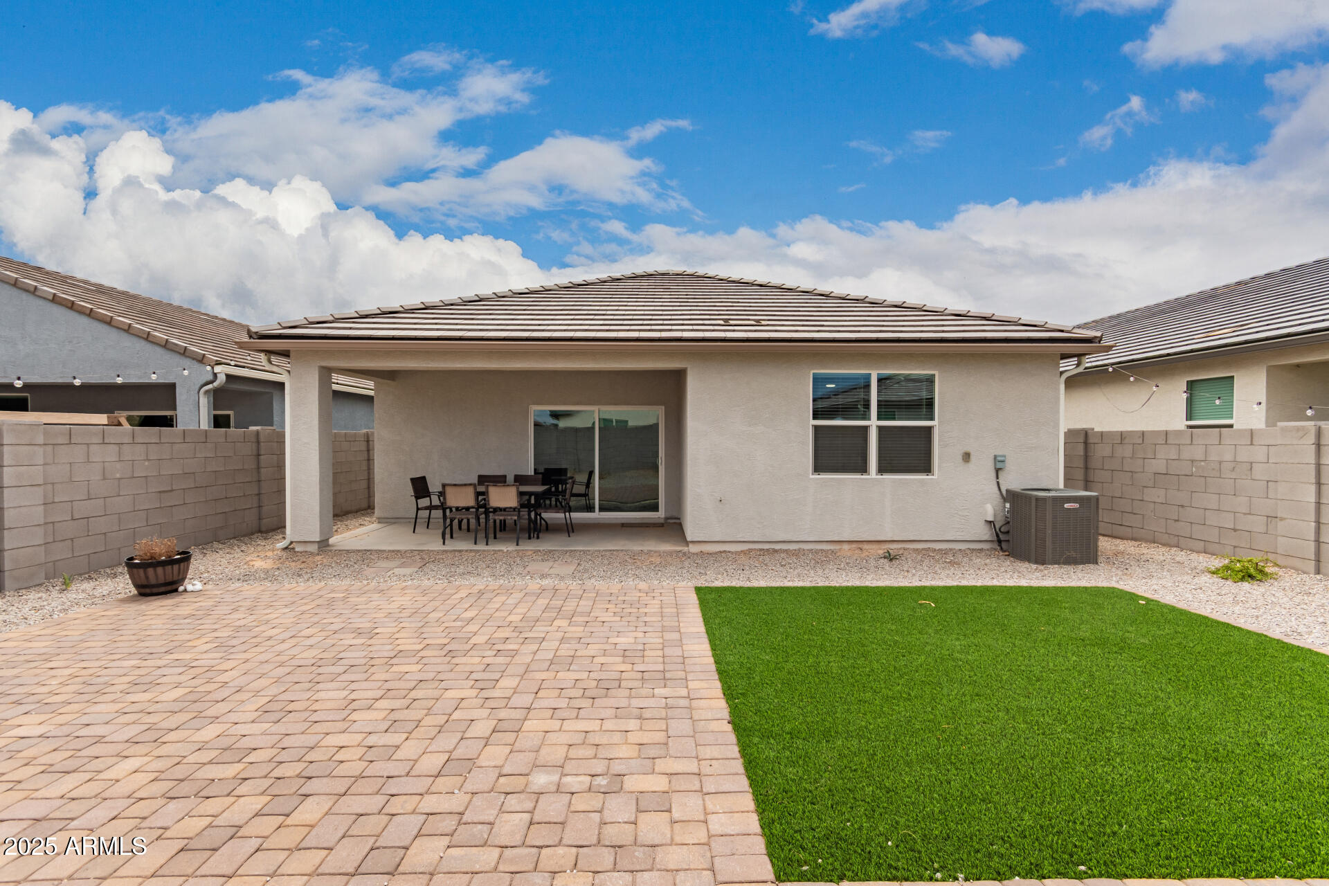 9458 Cotton Road Florence, AZ 85132 - Photo 28 of 30 a view of a backyard with a sitting area