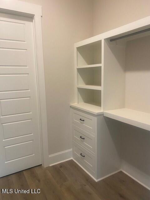 126 Grayson Way Madison, MS 39110 - Photo 14 of 23 built in desk -storage