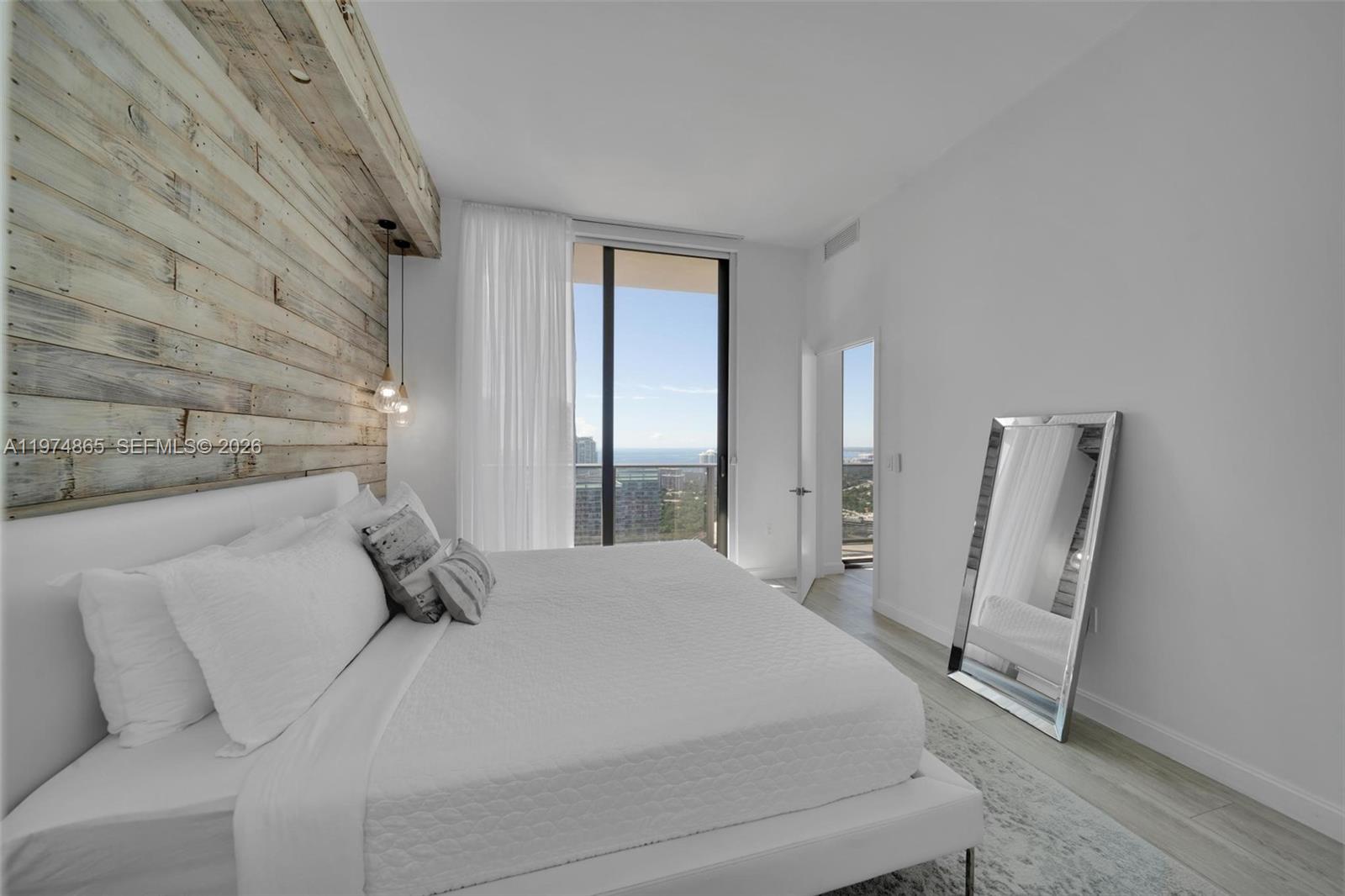 55 Southwest 9th Street, Unit 4406 Miami, FL 33130 - Photo 24 of 36