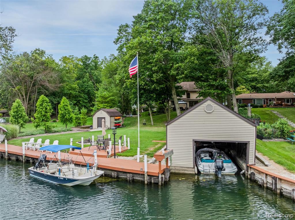 21071 Thorofare Road Grosse Ile, MI 48138 - Photo 22 of 23
