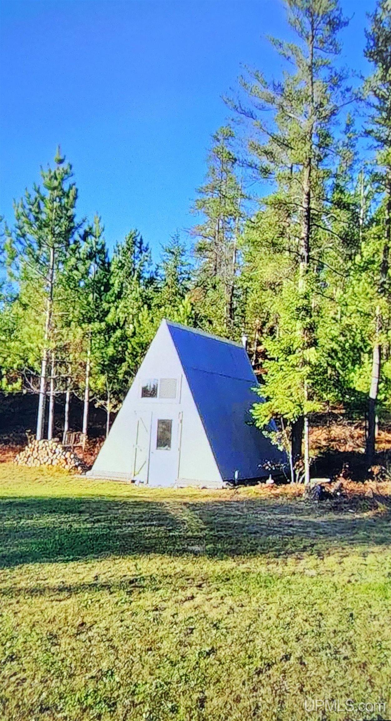 615 North Camp Road Ishpeming, MI 49849 - Photo 7 of 49