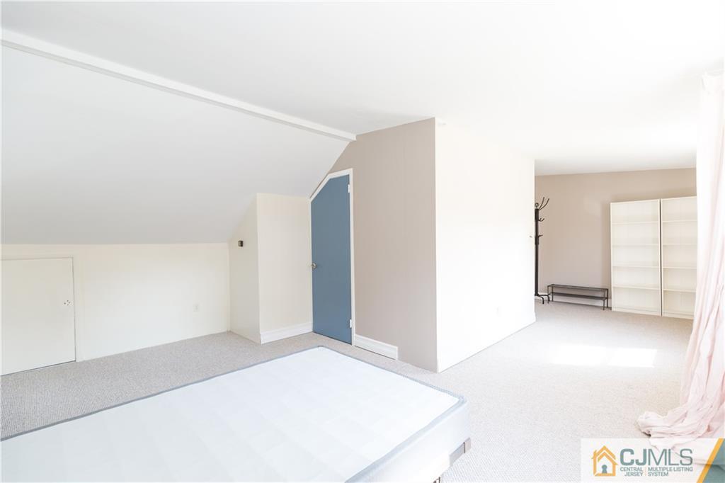 5 Mercury Road Edison, NJ 08817 - Photo 17 of 29 a view of an empty room