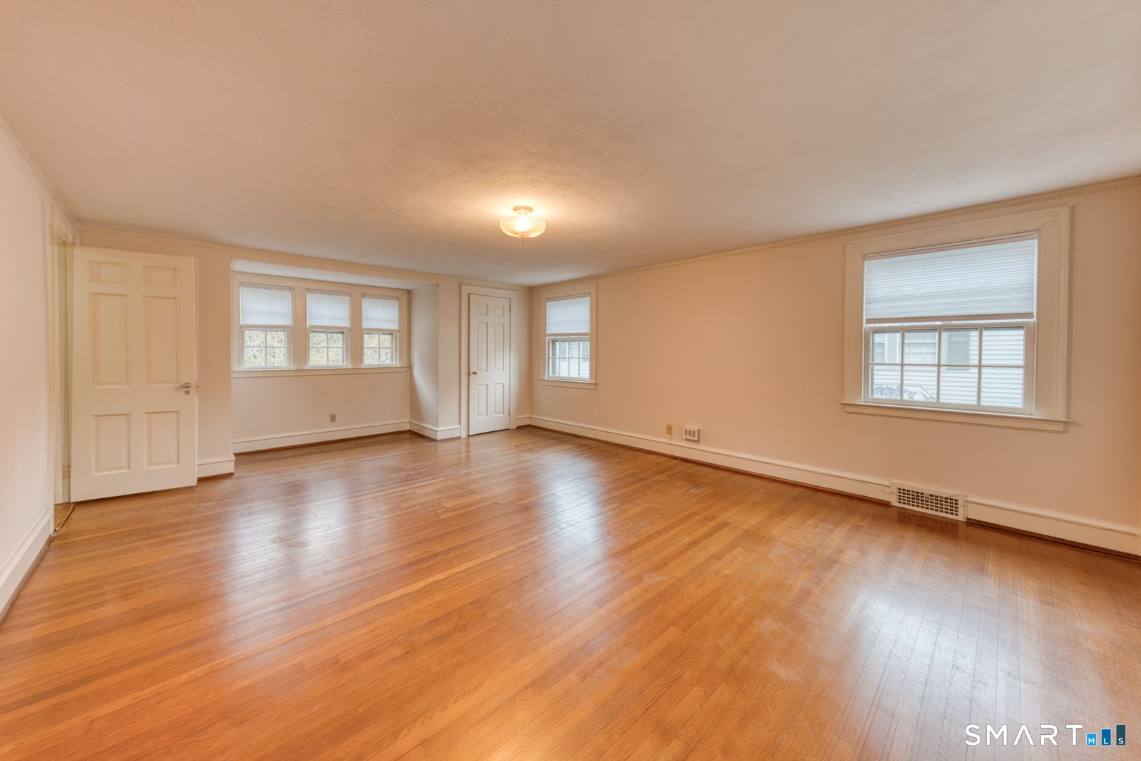 344 North Steele Road West Hartford, CT 06117 - Photo 16 of 34