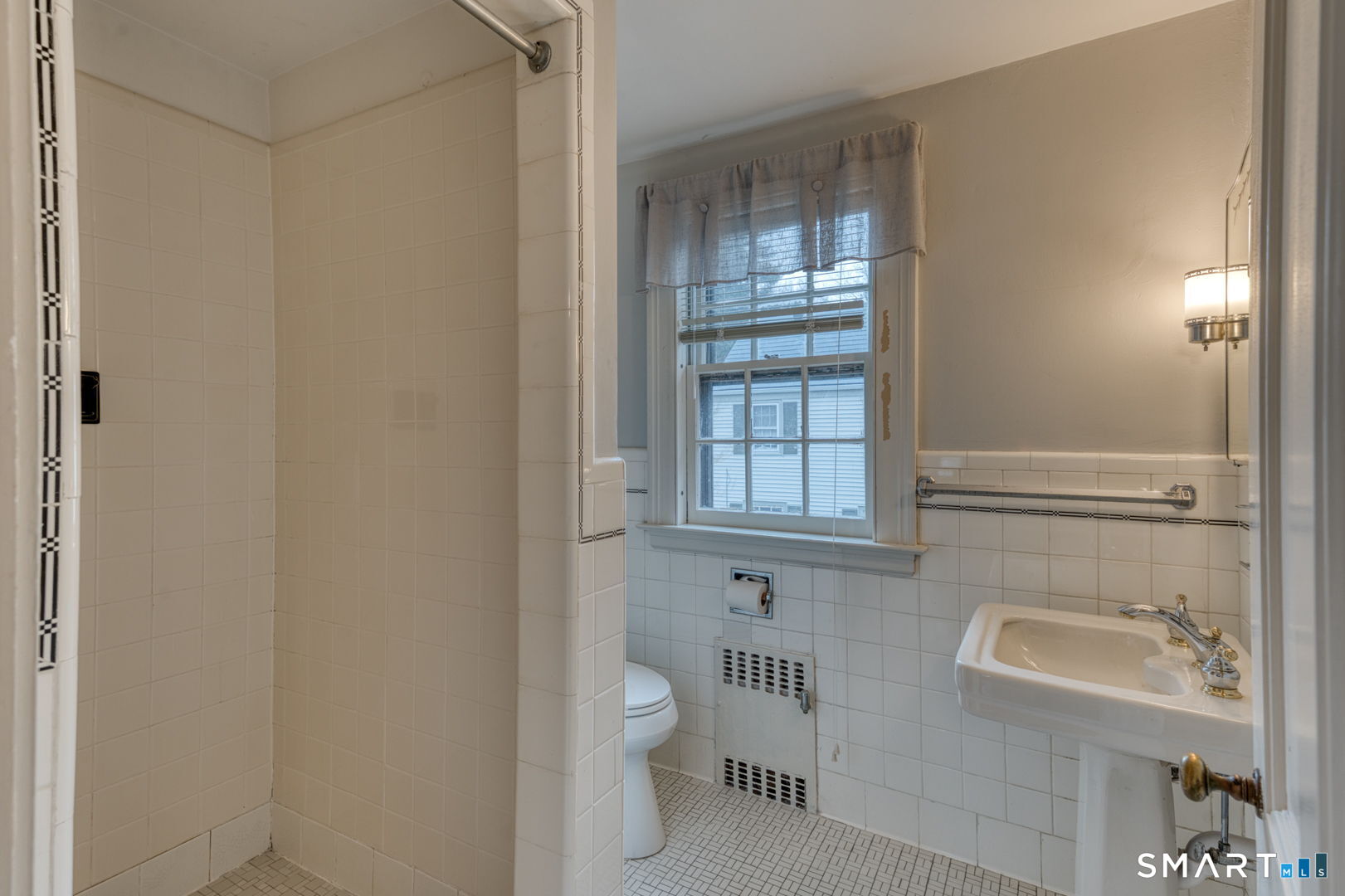 344 North Steele Road West Hartford, CT 06117 - Photo 23 of 34