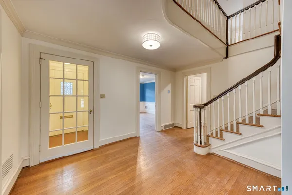 $799,000 | 344 North Steele Road, West Hartford, CT 06117