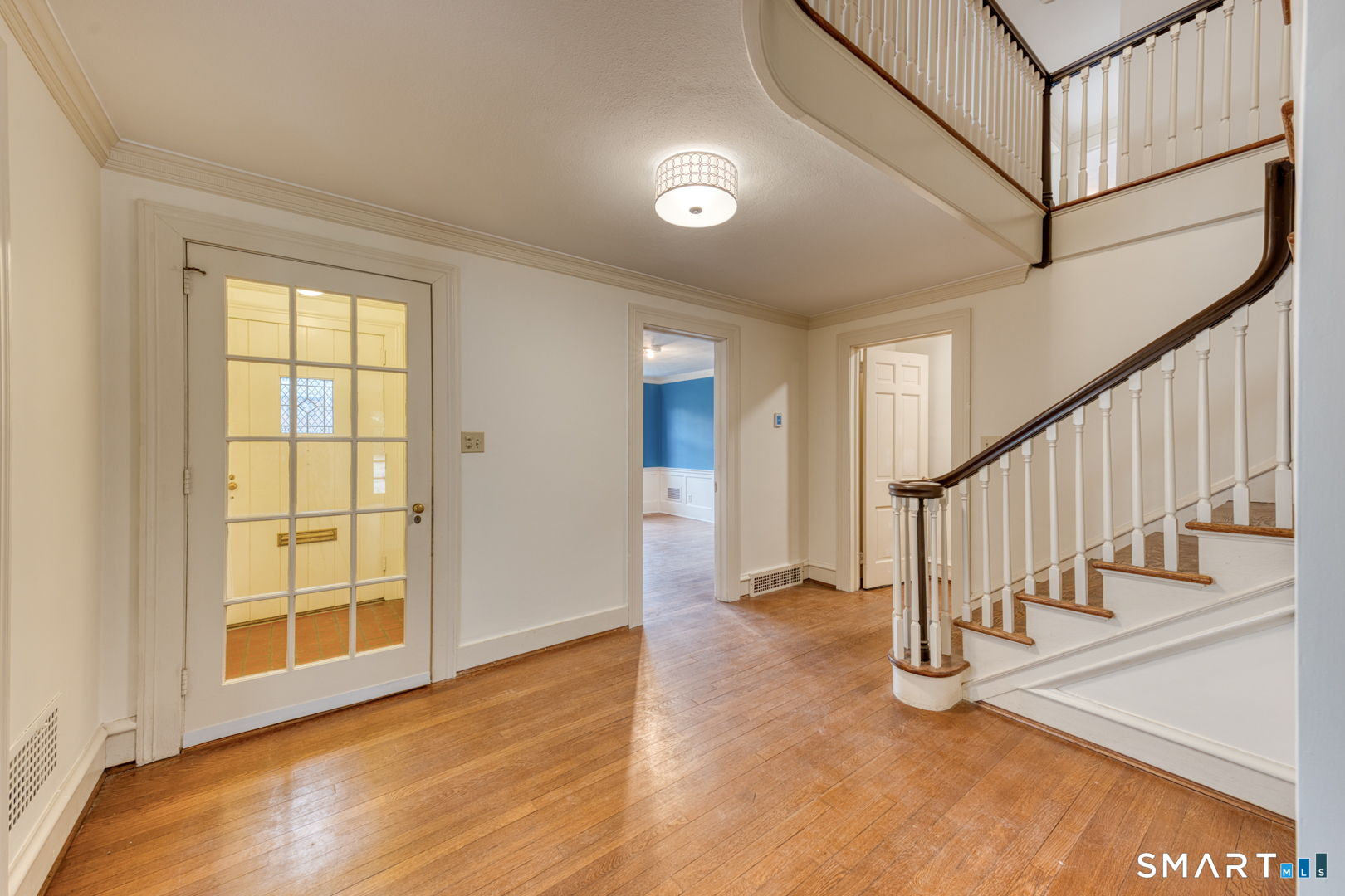 344 North Steele Road West Hartford, CT 06117 - Photo 3 of 34