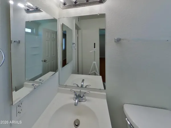 $1,979 | 9833 North 47th Drive, Glendale, AZ 85302