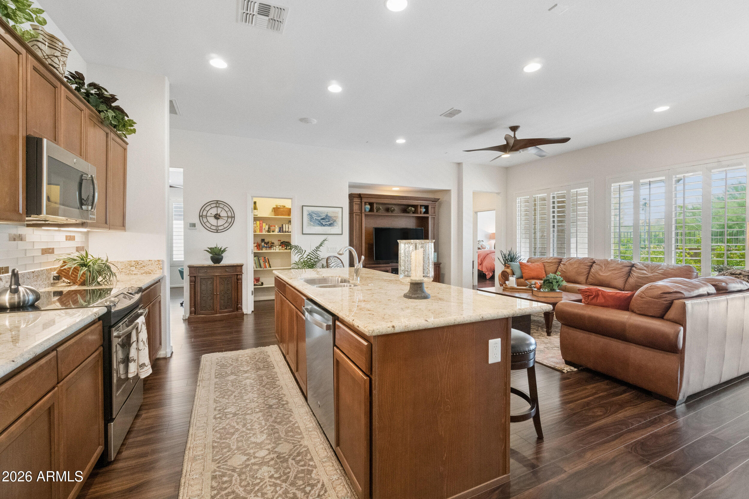 16339 Piccadilly Road Goodyear, AZ 85395 - Photo 9 of 34 Kitchen
