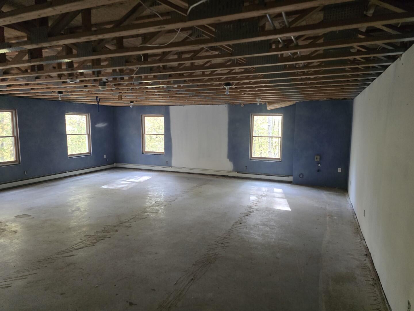 11 Dragonfly Drive Windham, ME 04062 - Photo 24 of 32 20251019_110046