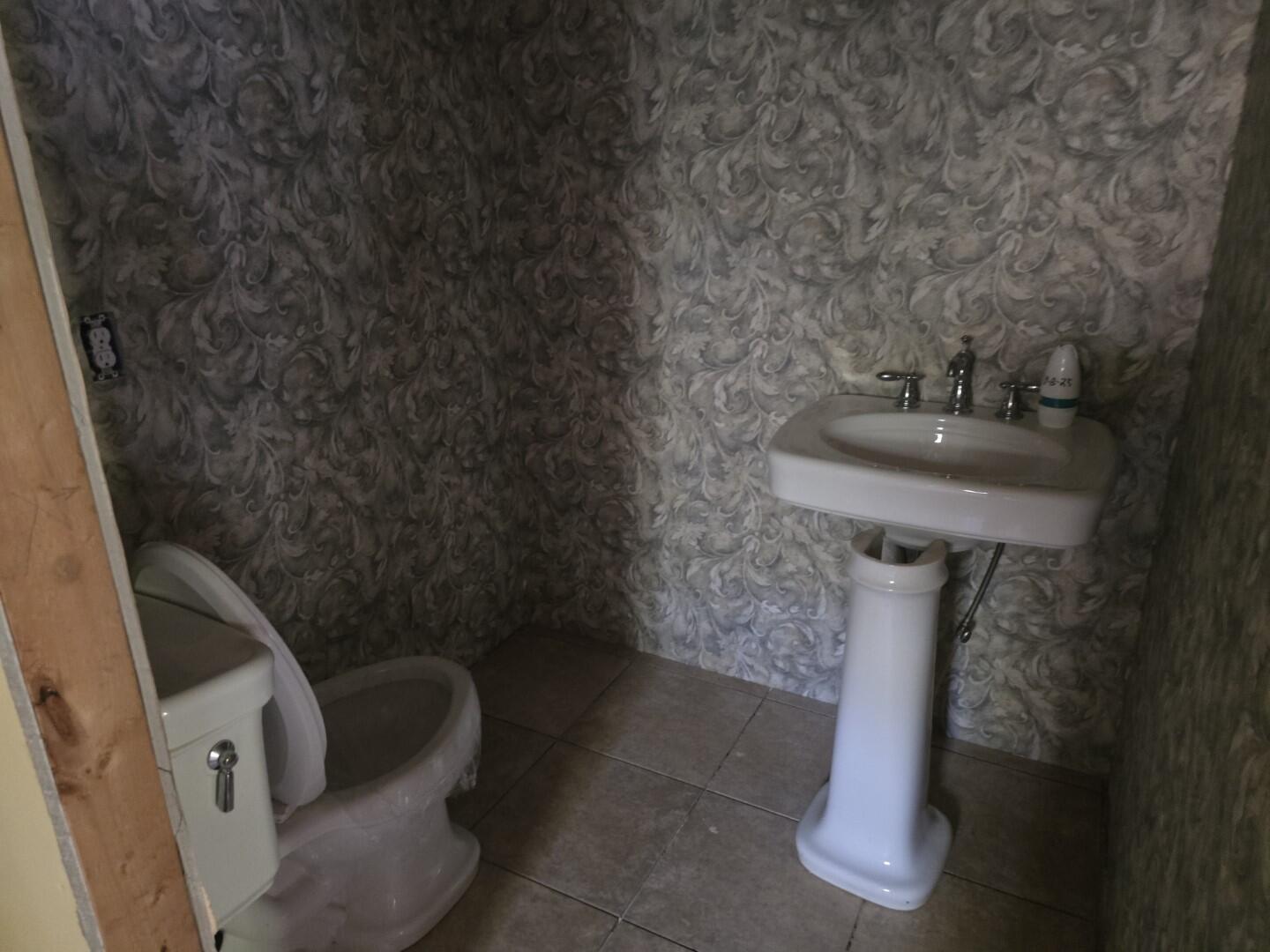 11 Dragonfly Drive Windham, ME 04062 - Photo 4 of 32 20251019_105711