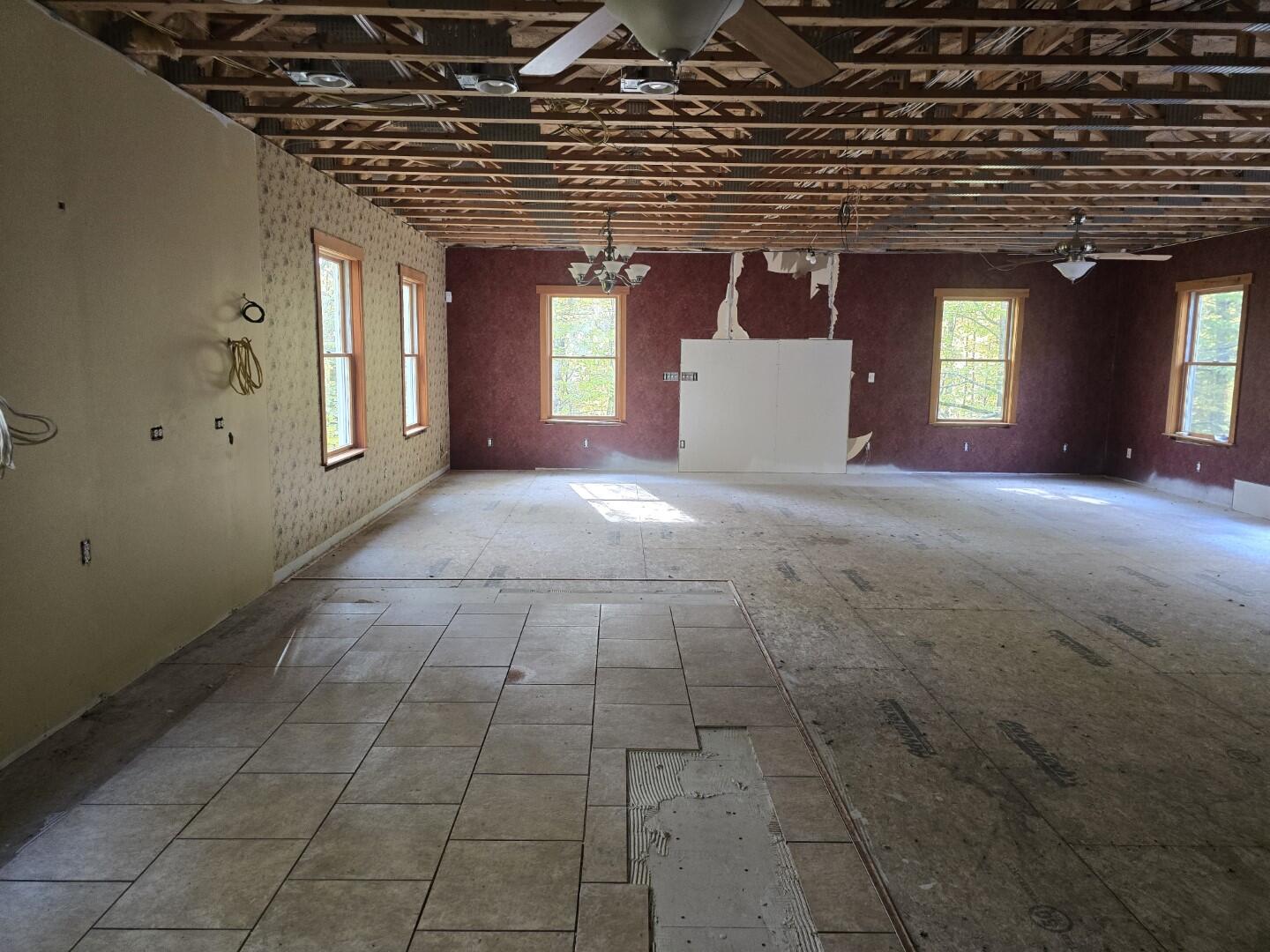 11 Dragonfly Drive Windham, ME 04062 - Photo 7 of 32 20251019_105751