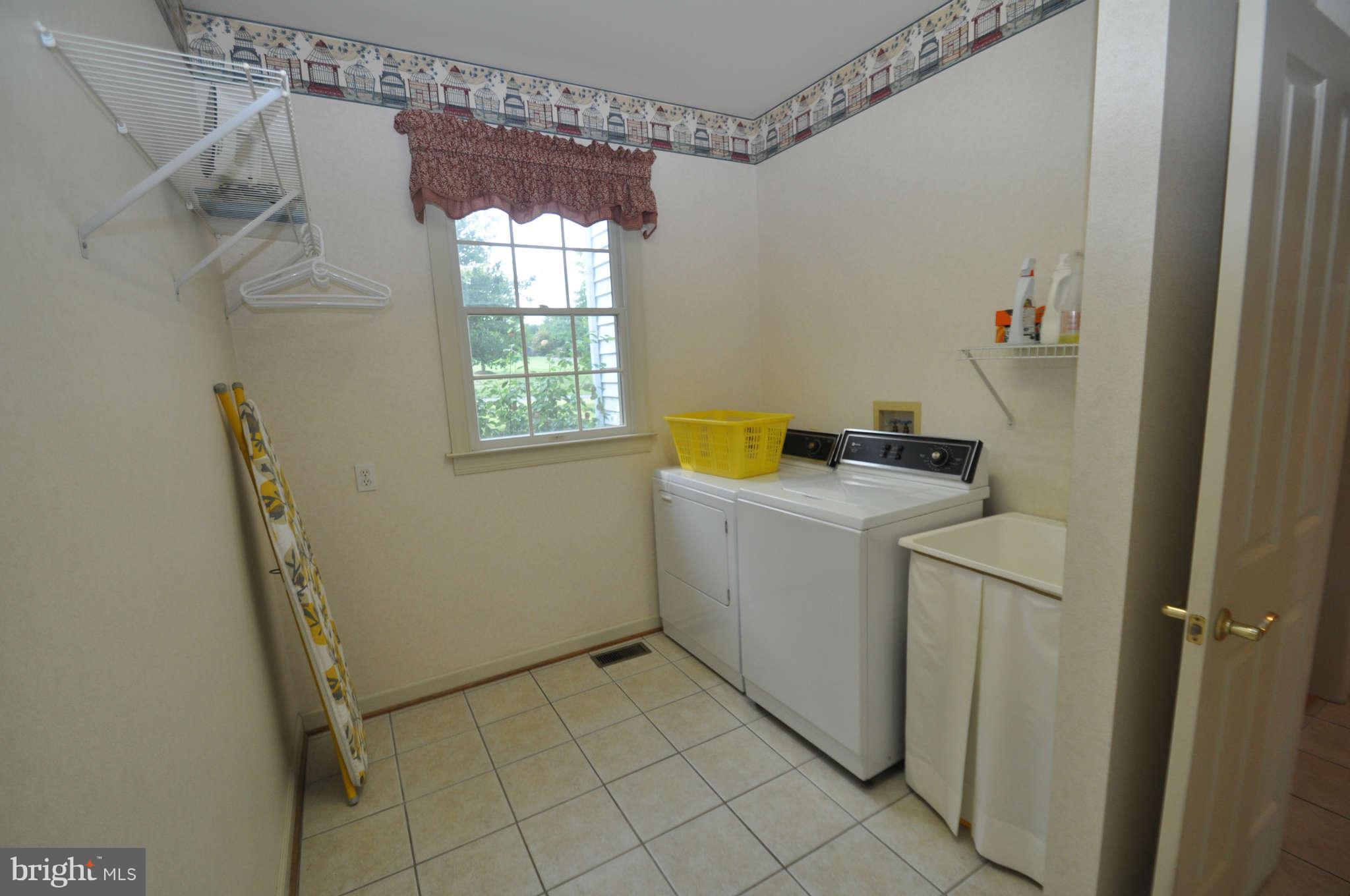 2871 Sommersby Road Mount Airy, MD 21771 - Photo 17 of 29 Main Floor Laundry
