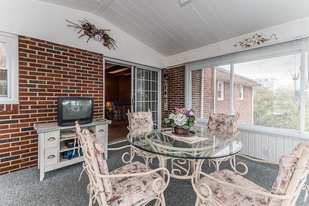 144 Dover Road Spartanburg, SC 29301 - Photo 12 of 30 Gallery Image 12