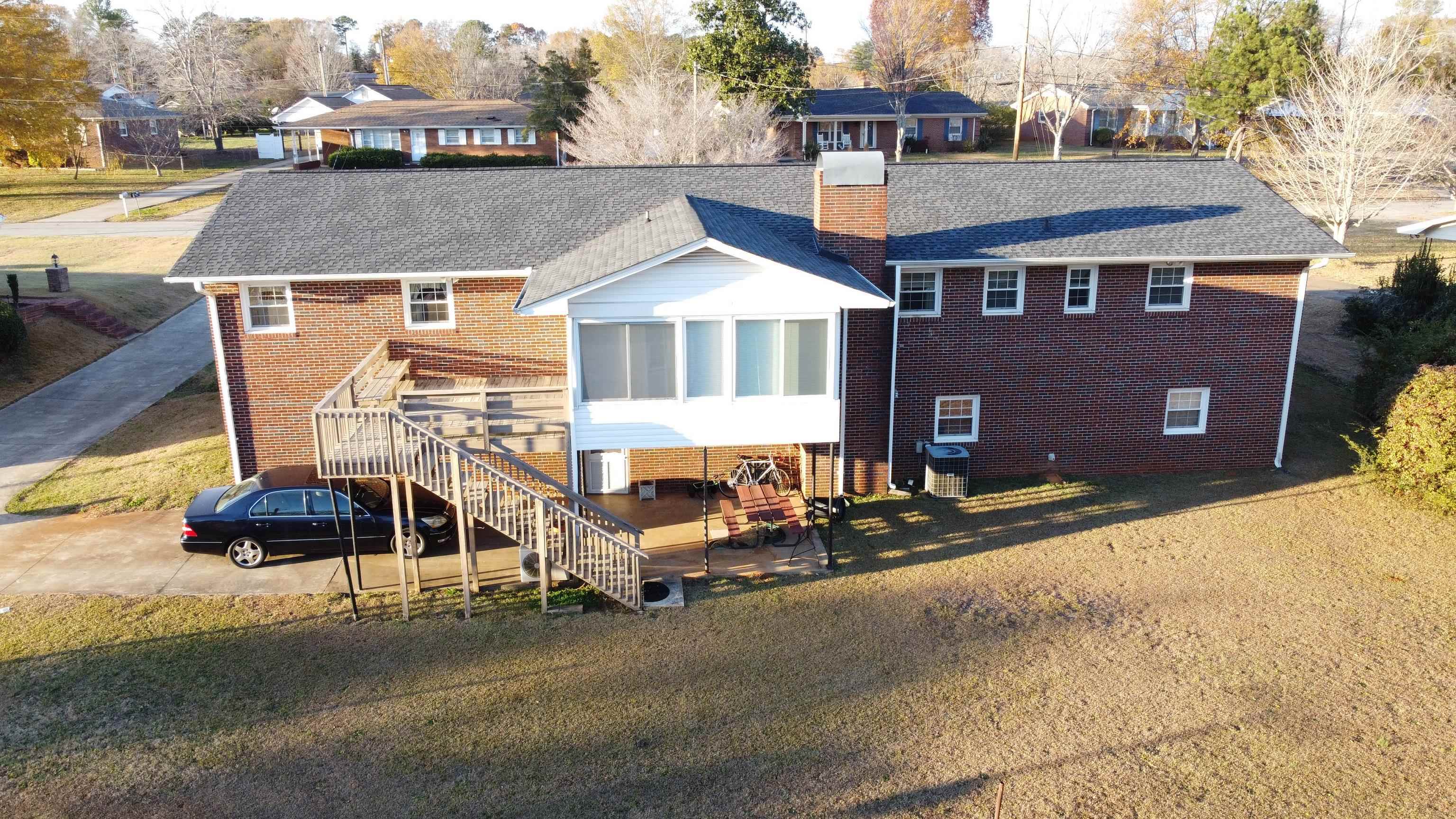 144 Dover Road Spartanburg, SC 29301 - Photo 5 of 30 Gallery Image 5