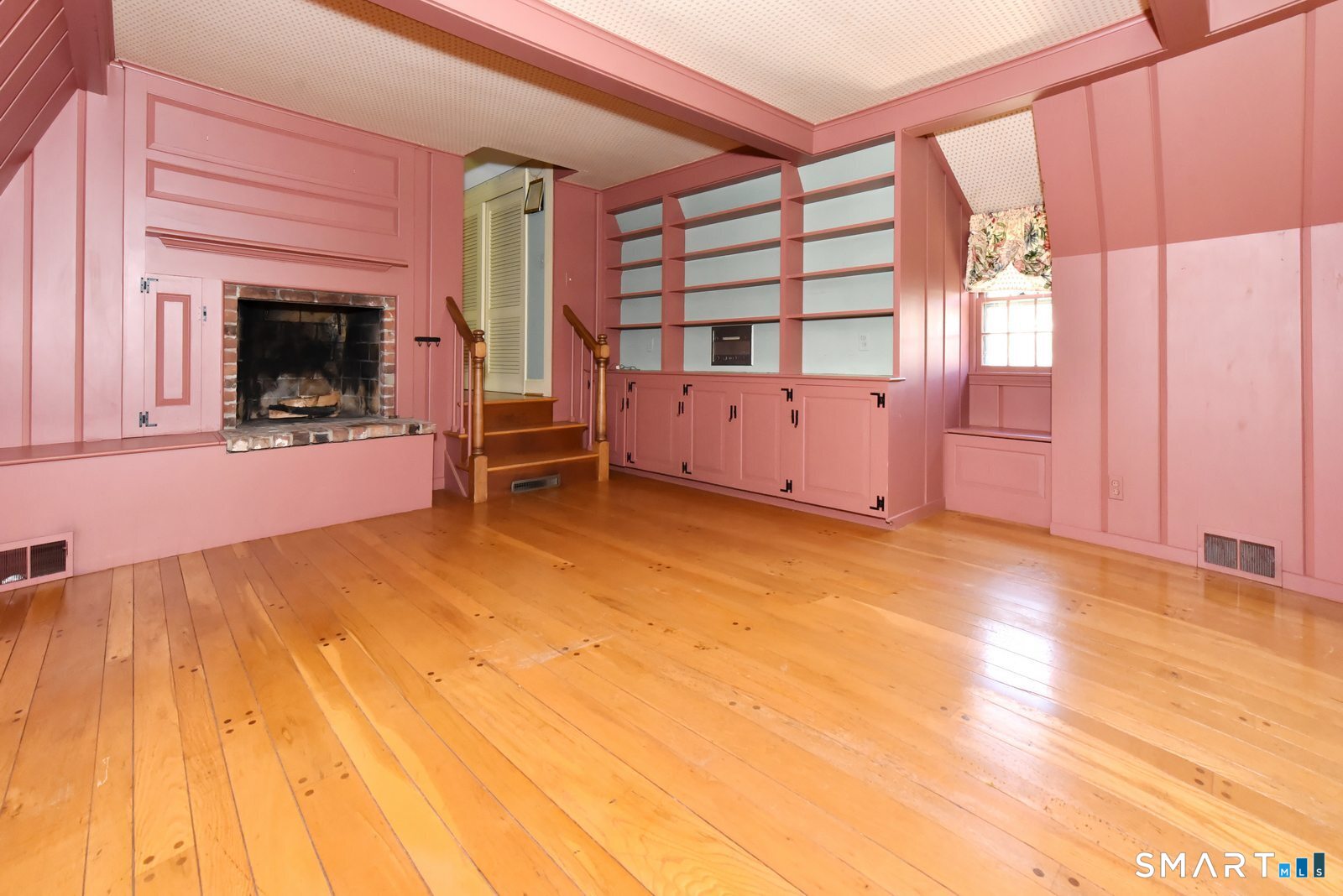 24 Coleman Road Glastonbury, CT 06033 - Photo 23 of 33